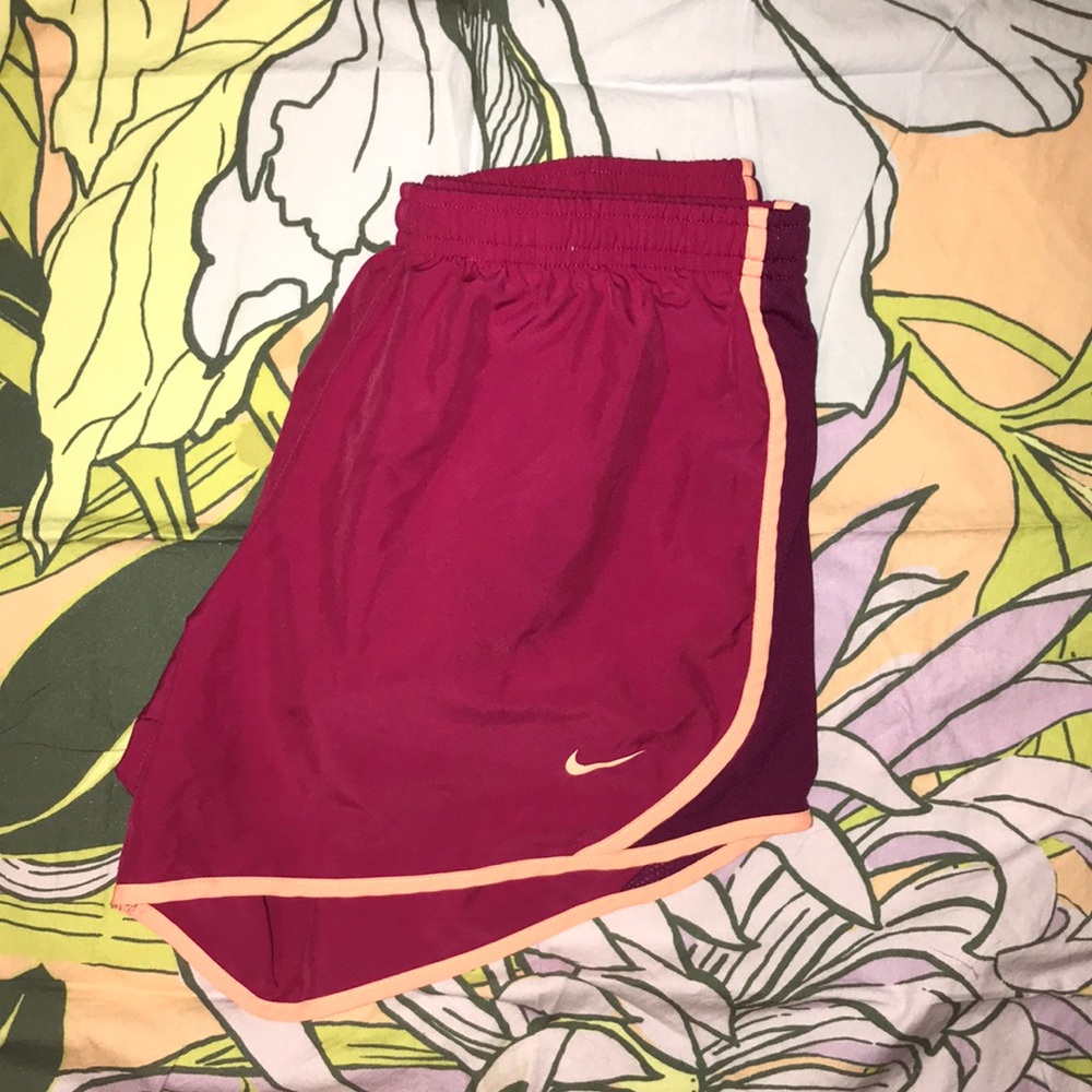 Maroon nike shorts